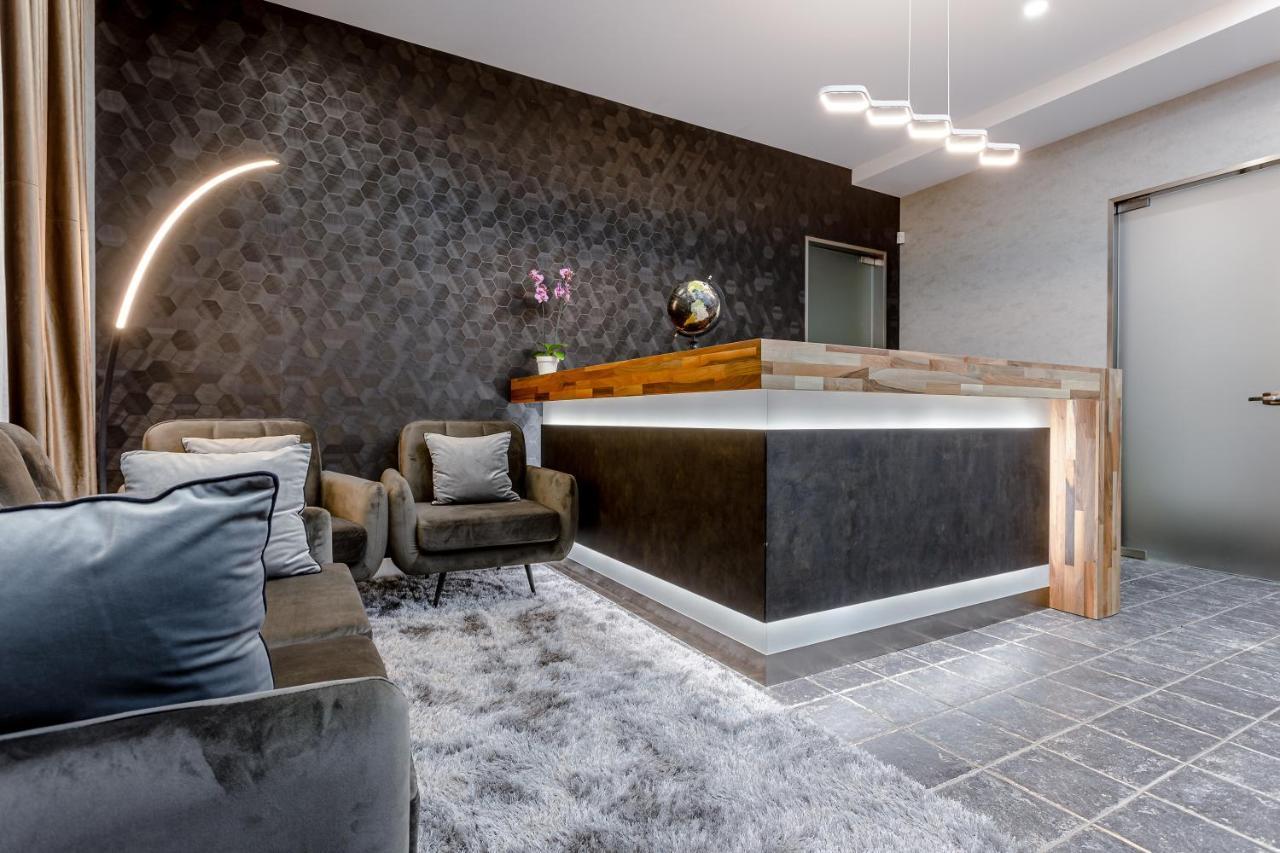 Hotel Tsiga Goedaoeri Buitenkant foto